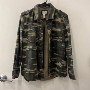 Camo jacket (Small) - Forever 21